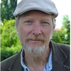 Gunnar Källström berättar med ord och toner om sin cancerresa på Kraftens hus i Borås