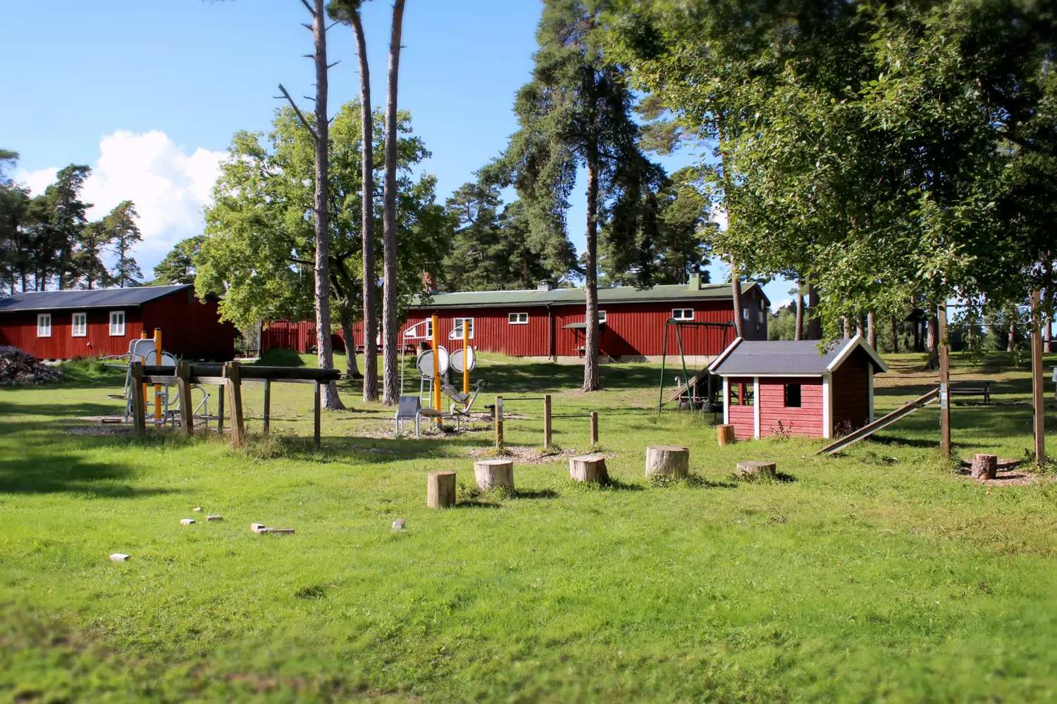 Bild för Promenad runt sjön och fika. Anmälan.